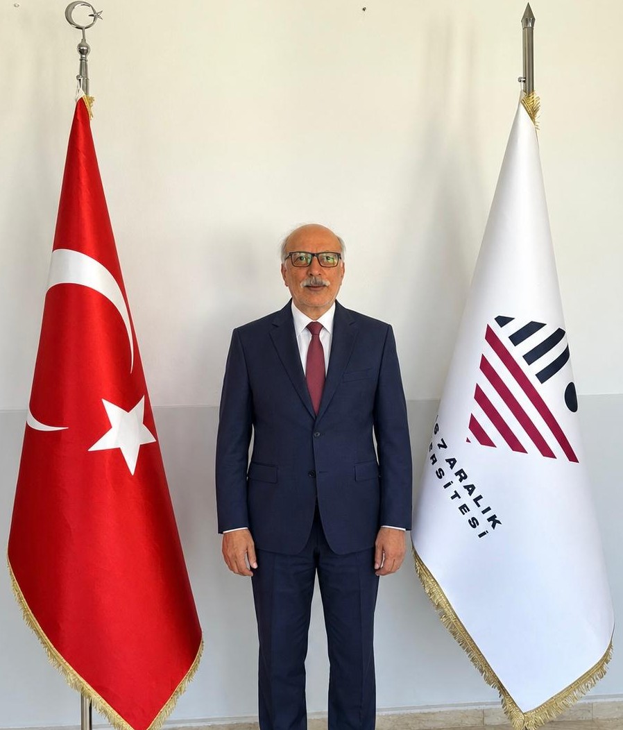 İsmet ÜZEN